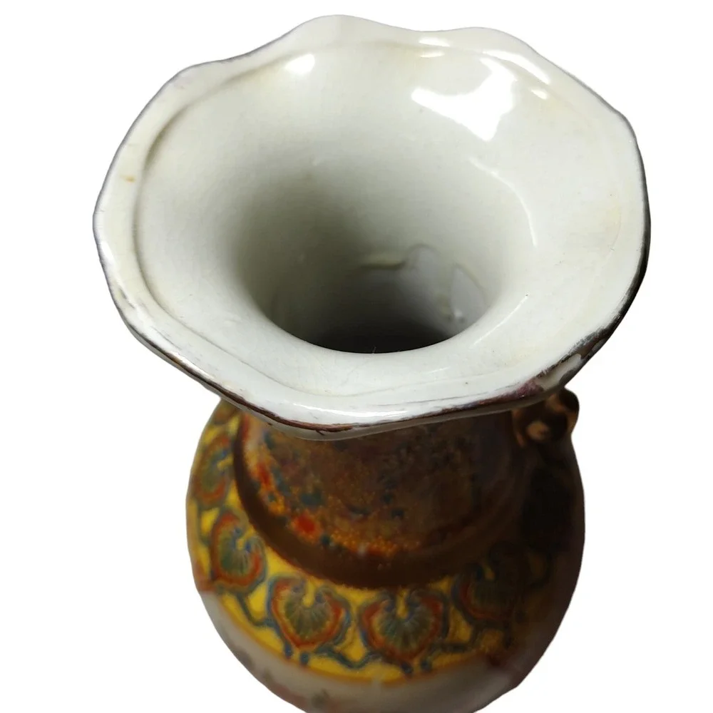 Vintage‎ Japanese Floral Porcelain Vase in Satsuma Style with Detailed Moriage